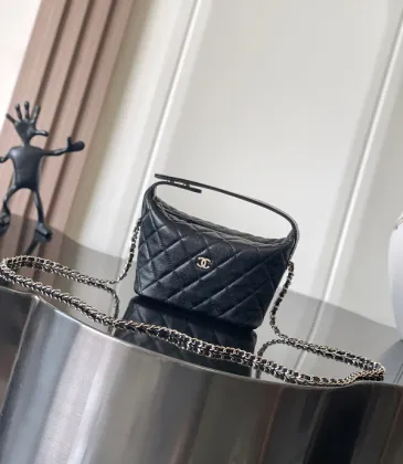 Chic Black Chanel Quilted Leather Mini Bag With Chain Strap For Timeless Elegance #A49790