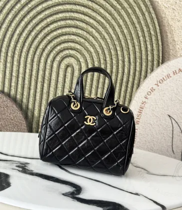 Chanel Quilted Leather Bowling Bag with Gold - Tone Hardware size:17×21×3cm #A53908