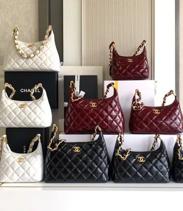 Chanel 4922 Quilted Mini Hobo Bag in Crinkled Lambskin Size 22.5x19.5x8.5CM #A62916 Chanel 4922 Quilted Mini Hobo Bag in Crinkled Lambskin Size 22.5x19.5x8.5CM #A62916