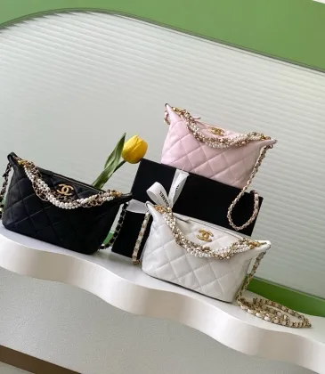 Chanel AS5898 Quilted Hobo Bag with Pearl Chain Strap Size 13-23.5-7.5 #A62897 Chanel AS5898 Quilted Hobo Bag with Pearl Chain Strap Size 13-23.5-7.5 #A62897