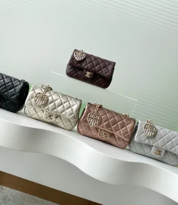 Chanel Mini Flap Bag Quilted Leather Heart Charm &amp CC Logo Timeless Elegance size:12×8×cm #A54206