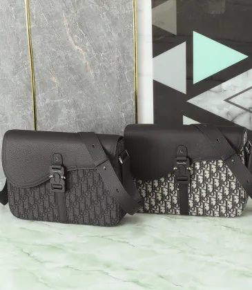 Dior Oblique Pattern Messenger Bags With Contrast Leather Details For Stylish Functionality #A50068
