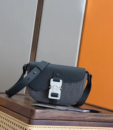 Dior Small Saddle Messenger Bag – Anthracite Gray Oblique Canvas & Grained Calfskin with Aluminum Buckle #A59162 Dior Small Saddle Messenger Bag – Anthracite Gray Oblique Canvas & Grained Calfskin with Aluminum Buckle #A59162