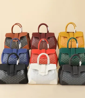 Classic Goyard Handbag with Spacious Interior #A45673