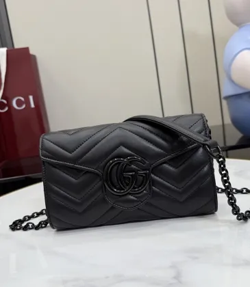 Gucci GG Marmont Quilted Leather Chain Bag, 20 x 12 x 4 cm #A63208