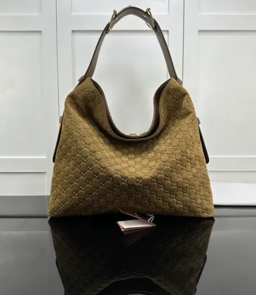 Gucci's Stylish Hobo Bag in Brown 850546 #A55678