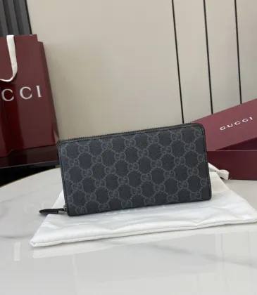 Gucci GG Supreme Canvas Zip - Around Wallet: Iconic Design for Organized Luxury Description size:19×10×2.5cm #A53536
