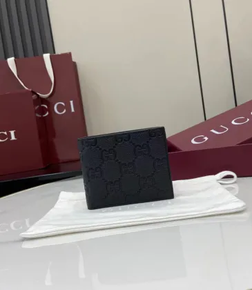 Gucci Embossed Leather Bifold Wallet: Timeless Luxury for Organized Essentials size:11×8cm #A53537