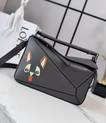 Loewe 262615 Fringe Cat Puzzle Bag in Calfskin Size 24x10.5x16CM #A62899 Loewe 262615 Fringe Cat Puzzle Bag in Calfskin Size 24x10.5x16CM #A62899