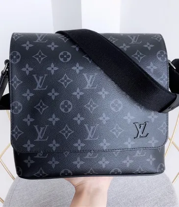 Louis vuitton DISTRICT small shoulder bag briefcase #9127028