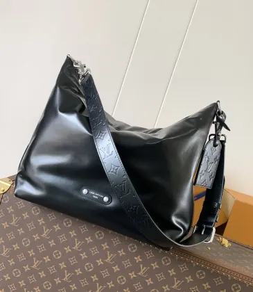 Stylish Black Louis Vuitton Leather Hobo Bag With Embossed Strap For Fashion - Forward Looks #A49953