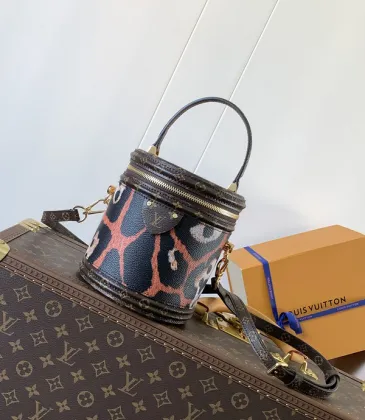 Unique Louis Vuitton Bucket Bag With Patterned Design And Iconic Monogram For Fashion Statements #A49951