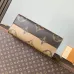 Elegant Louis Vuitton Onthego Tote Bags In Classic Monogram Patterns For Luxury Lovers #A49954