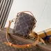 Stylish Louis Vuitton Crossbody Bag With Iconic Monogram Design size:16×21×6cm #A53528