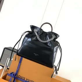 Brand L M25522 Off Duty Sheepskin Backpack with Chain 25 x 10 x 24cm #A61873