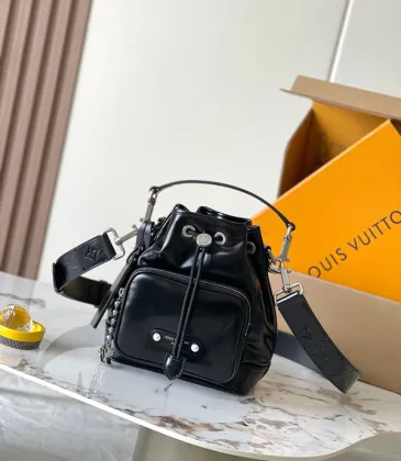 Chic Black Louis Vuitton Bucket Bag With Embossed Strap And Functional Design For Fashionistas #A49796
