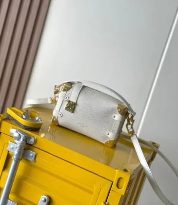 Brand L Side Trunk M23915 #A58094