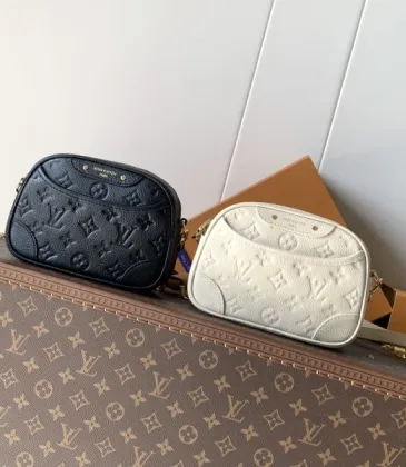 Louis Vuitton TINY CAMERA BAG Monogram Empreinte Ys M25518 #A58368 Louis Vuitton TINY CAMERA BAG Monogram Empreinte Ys M25518 #A58368