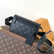 Sleek Louis Vuitton Monogram Canvas Belt Bag For Modern Fashion And Convenience #A49947