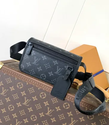 Sleek Louis Vuitton Monogram Canvas Belt Bag For Modern Fashion And Convenience #A49947