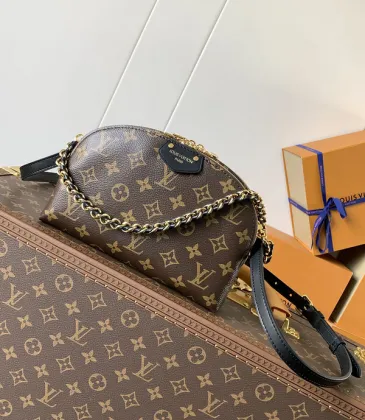 Chic Louis Vuitton Monogram Half - Moon Bag With Chain Strap For Timeless Elegance #A49948