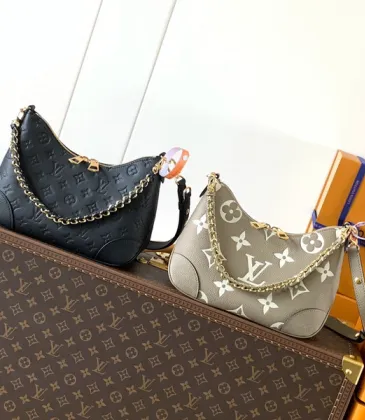Louis Vuitton Monogram Embossed Handbags With Chain Straps In Dual Tones #A51646