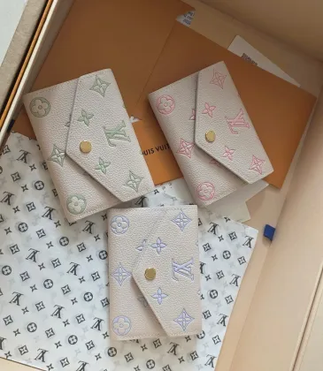 LV M28249 Compact Short Wallet | Monogram Embossed Leather | Green &amp; Cream #A60908