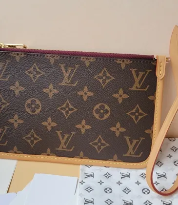 Louis Vuitton M46203 Original Version CARRYALL Small Monogram Pouch (Single Color) #A59480 Louis Vuitton M46203 Original Version CARRYALL Small Monogram Pouch (Single Color) #A59480