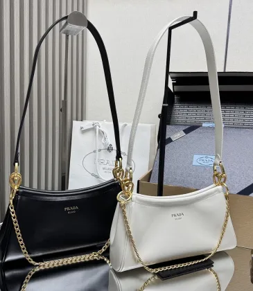 Prada 1BC261 2025 Autumn/Winter Retro Shoulder Bag - Black & White Top Version with Chain Detail #A59499 Prada 1BC261 2025 Autumn/Winter Retro Shoulder Bag - Black & White Top Version with Chain Detail #A59499