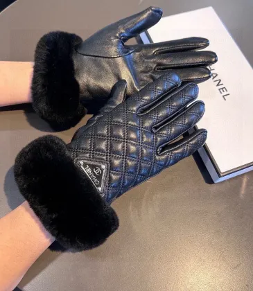 Prada Glove #A42990