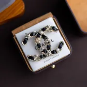 Chanel brooches #A55210