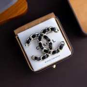 Chanel brooches #A55211