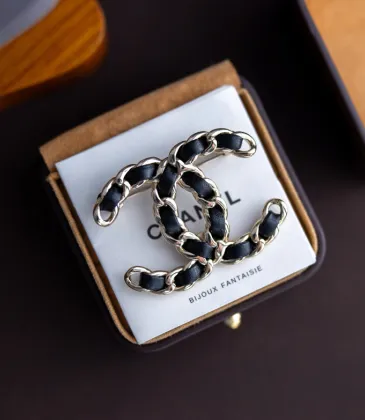 Chanel brooches #A55211