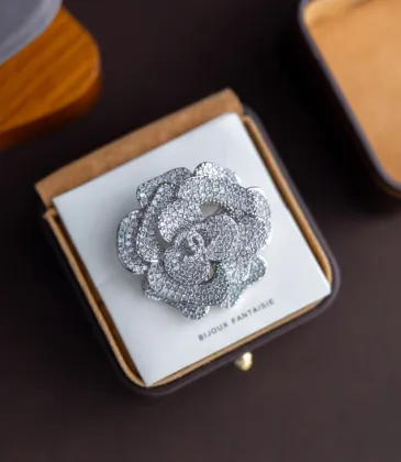 Chanel brooches #A55216