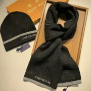 Louis Vuitton Wool knitted Scarf and cap #999909584