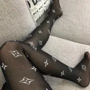 Brand LV pantyhose new high-quality sexy pantyhose   trendy women's bottoming pantyhose #999930053