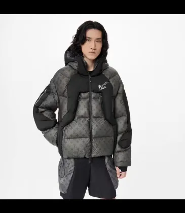 Louis Vuitton Coats/Down Jackets #A29255