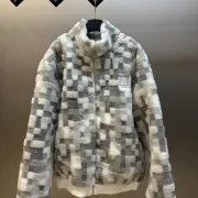Louis Vuitton Coats/Down Jackets #A58811