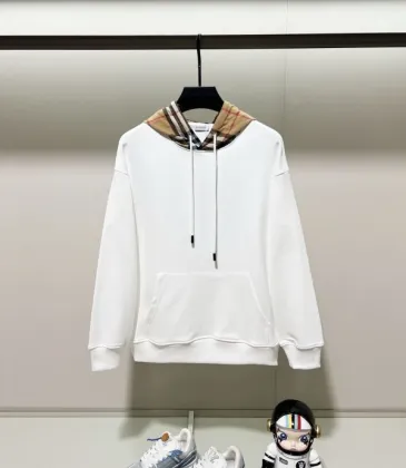 Burberry - Style Beige Hoodie With Iconic Checkered Hood Lining #A54445
