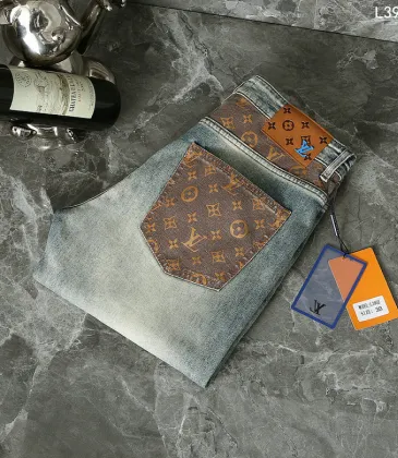 Louis Vuitton Jeans for MEN #A62104