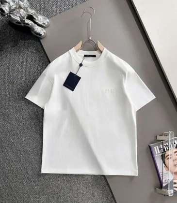 Louis Vuitton T-Shirts for AAAA Louis Vuitton T-Shirts #A63804
