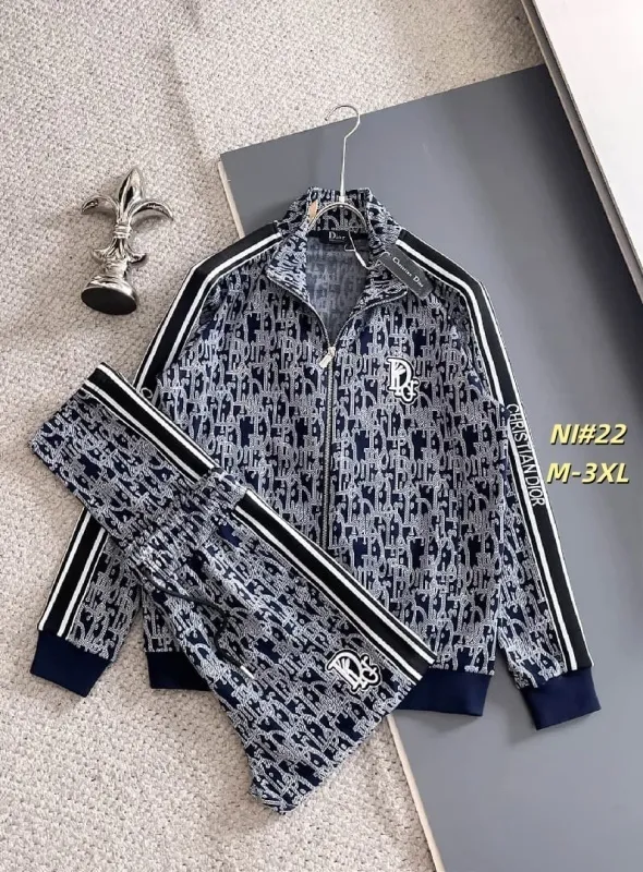 Dior tracksuits for Dior Short Tracksuits for men #A56385