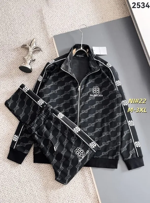 Dior tracksuits for Dior Short Tracksuits for men #A56386