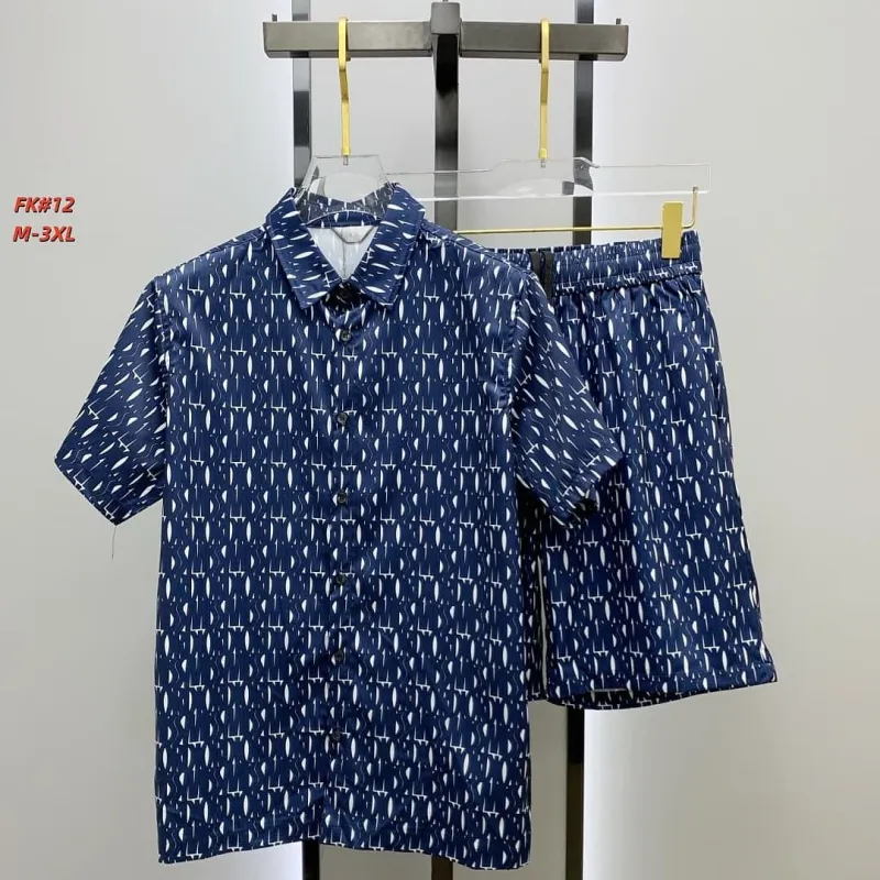 Dior tracksuits for Dior Short Tracksuits for men #A65714