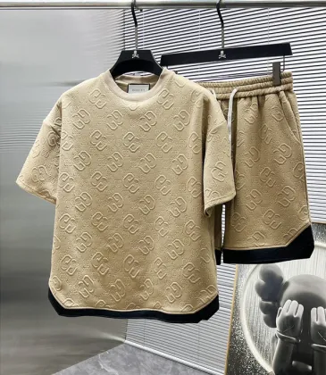 Gucci Tracksuits for Gucci short tracksuits for men #A49076