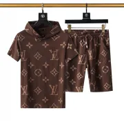 Louis Vuitton tracksuits for Louis Vuitton short tracksuits for men #999924355