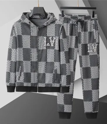 Louis Vuitton tracksuits for Men long tracksuits #A54738