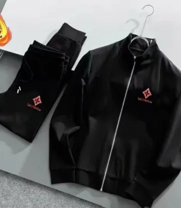 Louis Vuitton tracksuits for Men long tracksuits Fleece-lined and thickened #A58026