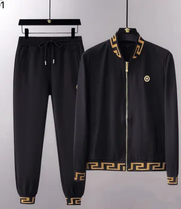 versace Tracksuits for Men's long tracksuits #A26020