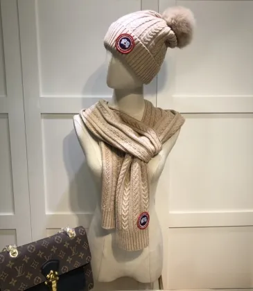 Canada Goose Beige Knitted Hat Scarf Set For Chic Winter Warmth #999915303
